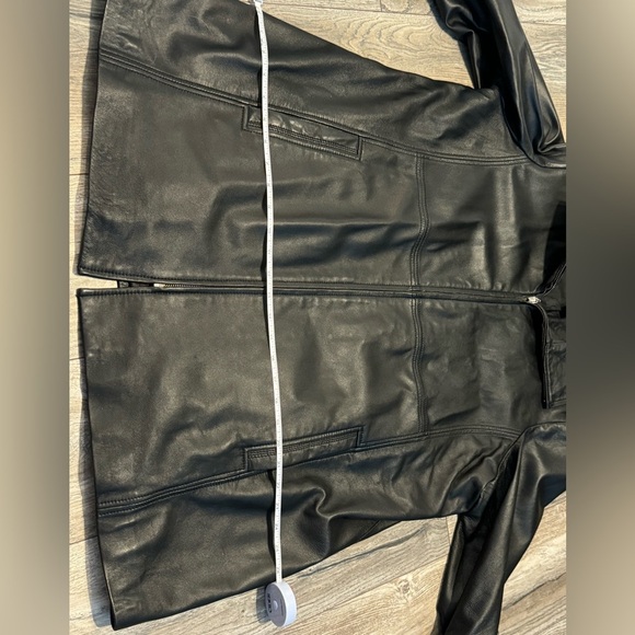 Danier Leather Jacket - Picture 10 of 12